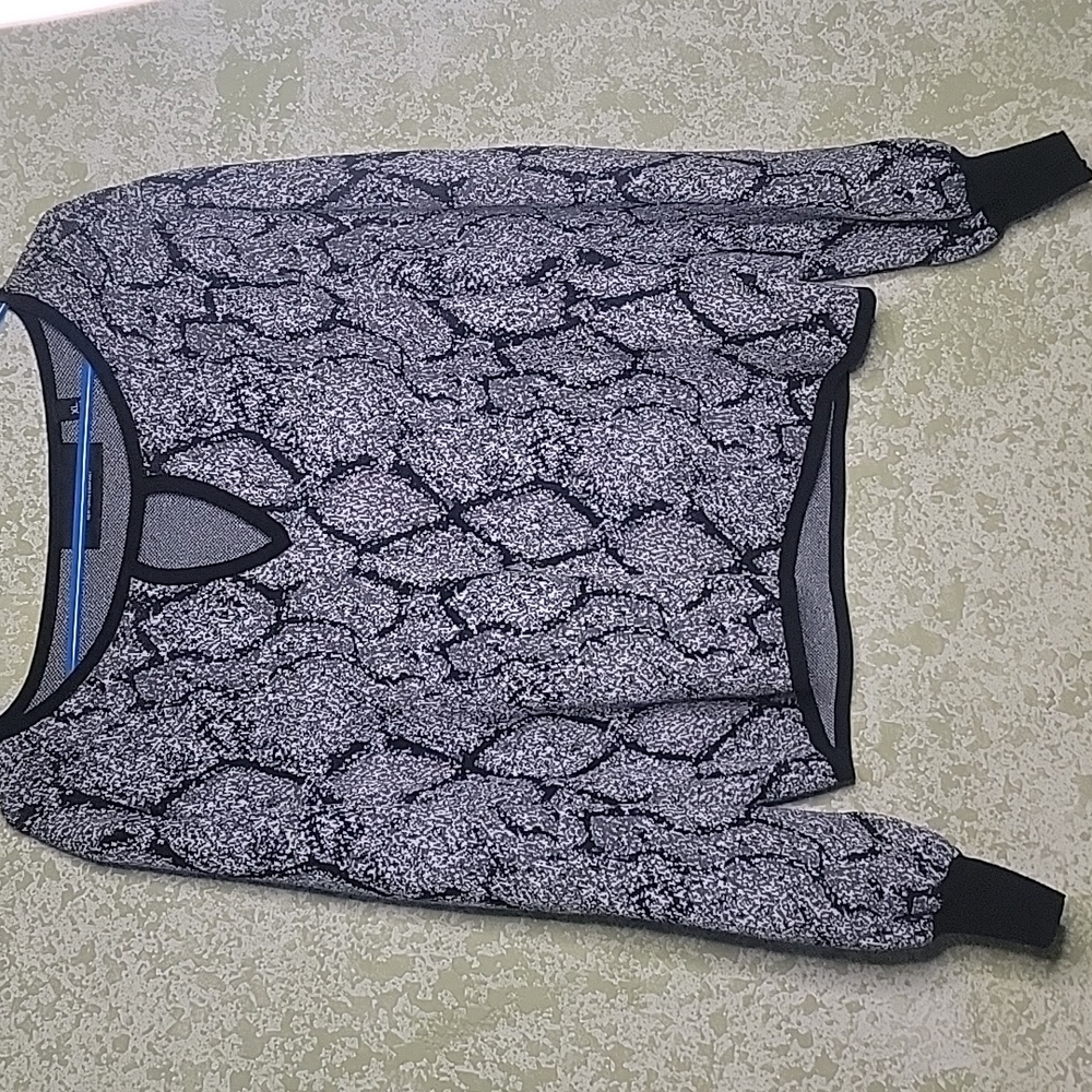 Top  XL